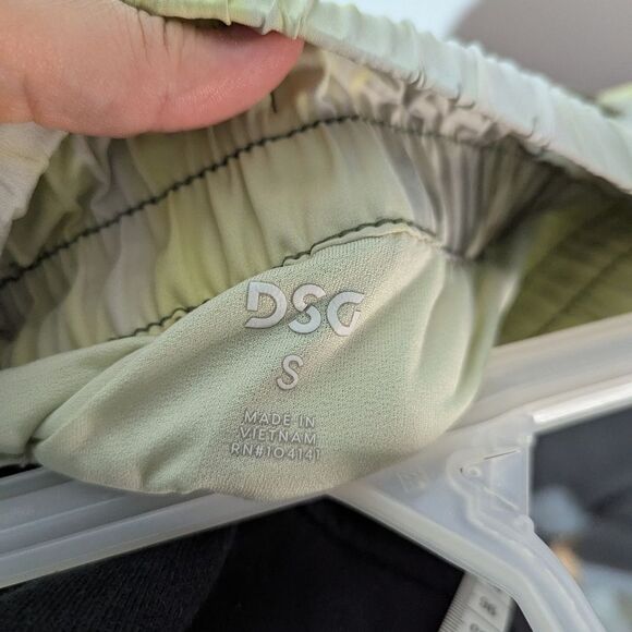 DSG Performance Stride High Rise 3" Athletic Shorts Women's Size Small - Picture 8 of 9